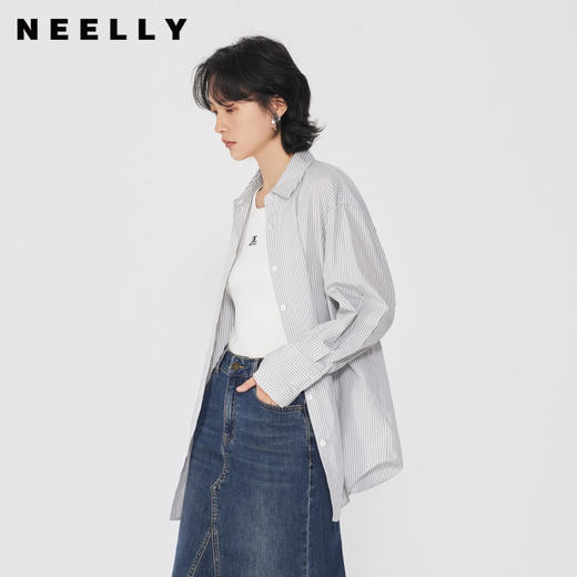 NEELLY纳俪商场同款秋季新款浅色条纹衬衫女经典宽松时尚百搭外套N25084B04581 商品图0