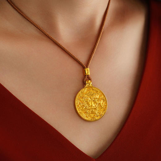 宫匠造办 皇家盾牌山海版黄金吊坠 商品图4