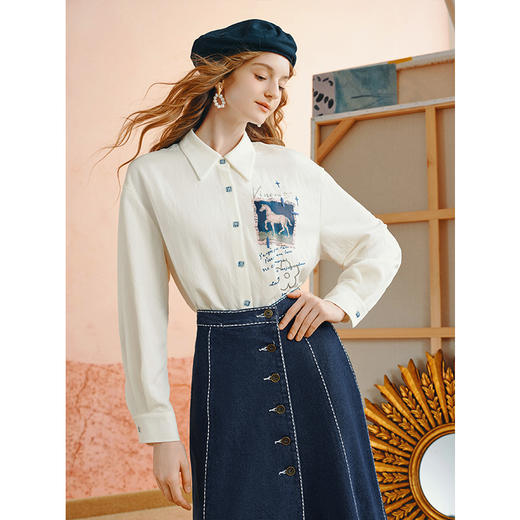 两三事梵高文艺 白驹斜阳 2025秋季新款复古印花刺绣长袖衬衫女 商品图3