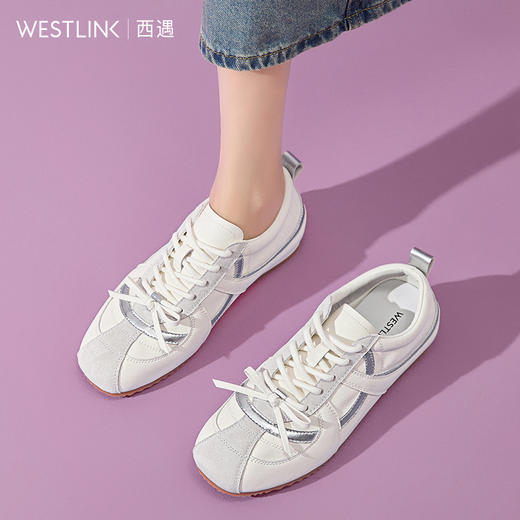 西遇芭蕾德训鞋女新款秋季蝴蝶结内增高小白鞋银色平底运动鞋V1657013/V1656962 商品图1