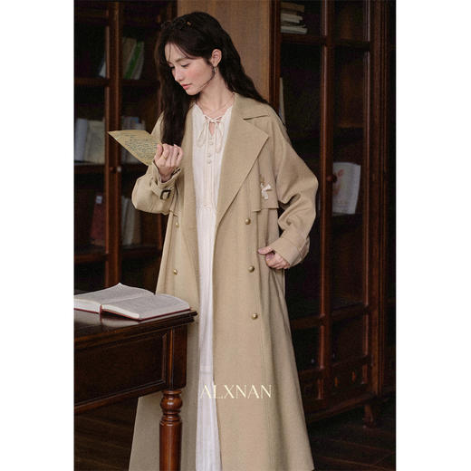 鹿向南「暖秋系语」气质杏色中长款风衣女秋季高级感休闲薄款外套 商品图0