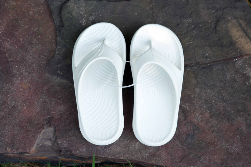 英雄联盟/LEAGUE OF LEGENDS与LiNing李宁联名款 防磨防滑人字拖鞋男女同款缓震回弹潮流拖鞋