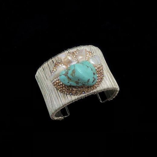 E2-5-3b天然巴洛克珍珠绿松石镶嵌宽边手镯新款设计银色百搭时尚 商品图2