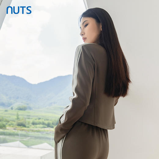 NUTS商场同款春秋款气质运动休闲短外套女4340410A1 商品图4