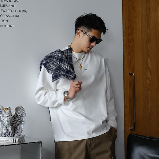 徐太浪300g简约百搭长袖T恤男2025新款秋季休闲大码纯棉打底上衣 商品图1