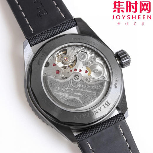 宝珀 五十寻系列 钢化陶瓷壳 男士腕表——高科技缎面灰色陶瓷光泽亮丽、高硬度、不变色、不沾污、不易磨损 商品图7