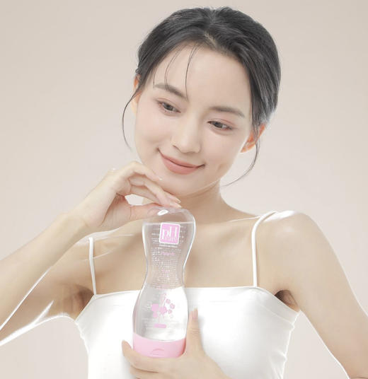 升级250ml大容量版【日本原装进口PHcare私处护理液新版】日本COSME大赏NO.1，久坐女生私处自救|别再用沐浴露洗呢里啦!清水洗不干净!沐浴露破坏酸碱平衡 商品图2