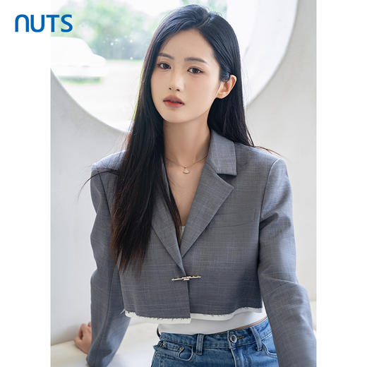NUTS商场同款秋季灰色时尚通勤气质翻领短款西装外套女4330403A1 商品图0