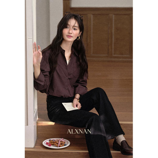 鹿向南「罗曼油画」黑色高腰微喇牛仔裤女初秋修身显瘦直筒长裤子 商品图2