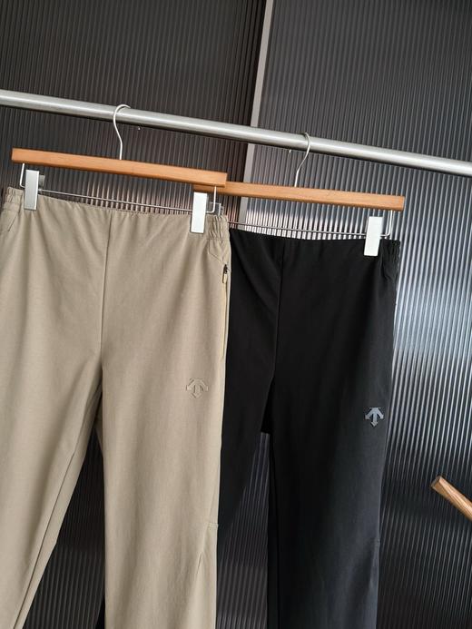 点此购买 迪桑特春秋季男士防风防泼梭织四面弹窄口直筒裤 bk 327094 商品图8