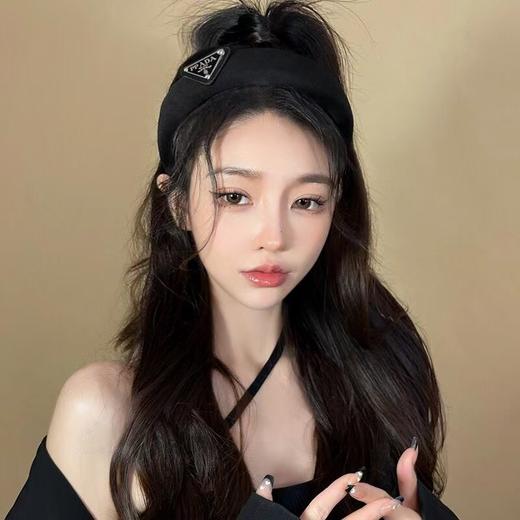 普拉达 徽标发箍 时尚圈的“王炸”单品 三色可选（COCO） 商品图10