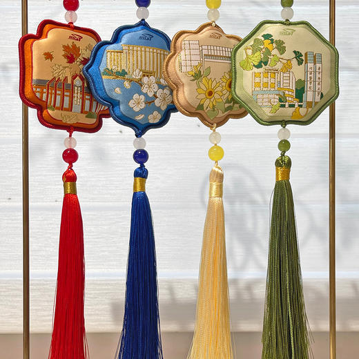 华科大织锦香囊挂件 商品图1