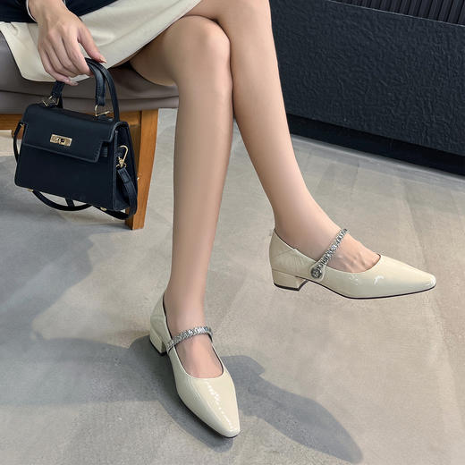 经典鲨女鞋2025秋专柜款牛皮革复古尖头浅口中粗跟玛丽珍单鞋KC00-537021 商品图1