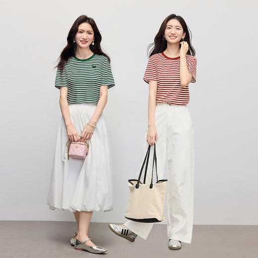 【周四狂欢价】熙世界黑白条纹t恤女短袖2025夏季新款休闲爱心刺绣圆领正肩上衣 商品图2