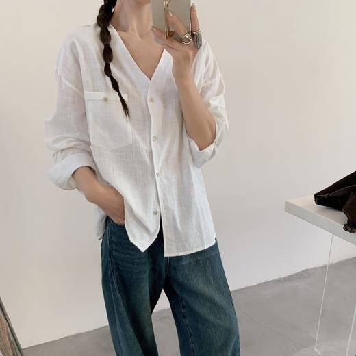 卷卷紫简约休闲V领棉麻衬衫 面料舒适亲肤透气 法式气质风慵懒松弛随性百搭 商品图5