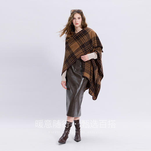 三彩2025新款法式美拉德格纹外搭披肩复古保暖不规则简约 商品图1