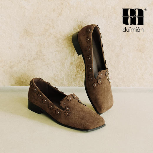 对面duimian-花簇乐福鞋单鞋 商品图0