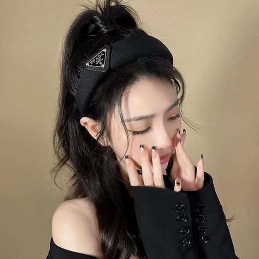 普拉达 徽标发箍 时尚圈的“王炸”单品 三色可选（COCO） 商品图9