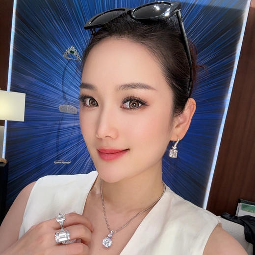 GAONAS 925银合成锆石耳饰 恒久风范经典阿斯切白色耳环11068EW 商品图3