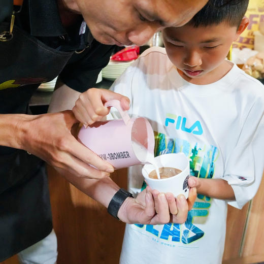 5天4晚【海南万宁国庆亲子营】体验桨板穿越雨林秘境、冲浪浮潜、轻奢住宿、特别赠送海边下午茶及接机服务等，充实过亲子假期！ 商品图7