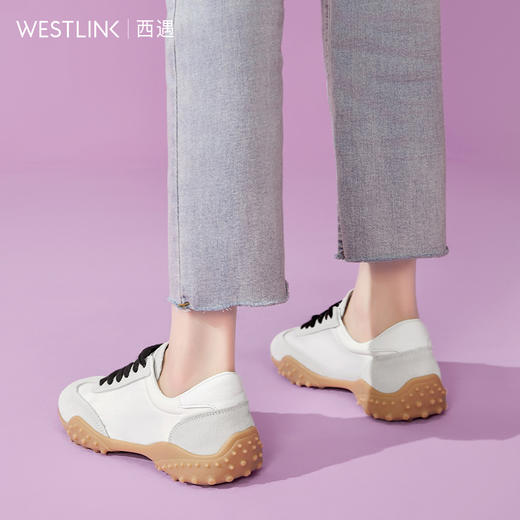 西遇芭蕾德训鞋女新款秋季百搭复古休闲小白鞋轻便软底运动鞋V1656925 商品图2