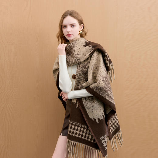 三彩2025新款法式千鸟格纹外搭披肩复古保暖流苏美拉德松弛女 商品图4