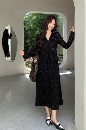 Le Malene 经典舒适休闲长袖立体花开衫半裙套装 21042