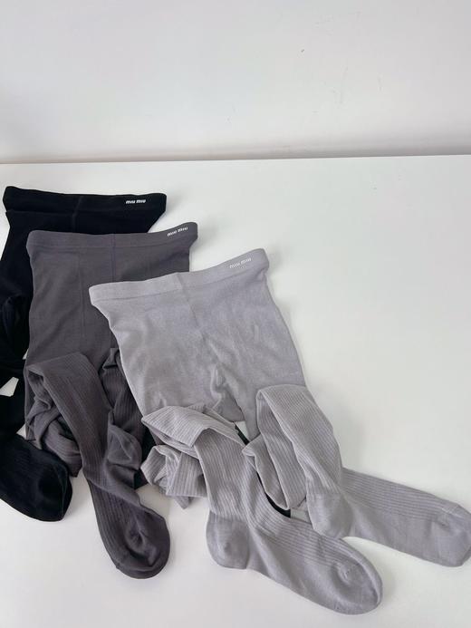 点此购买 miu家女士超薄透气打底瘦腿连裤袜 mxm 327076 商品图4