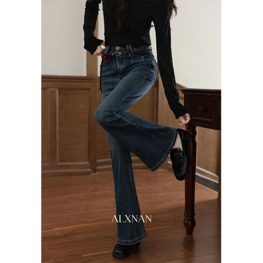 鹿向南「晚风呢喃」蓝色高腰微喇修身牛仔裤早秋新款通勤长裤女士 商品图3