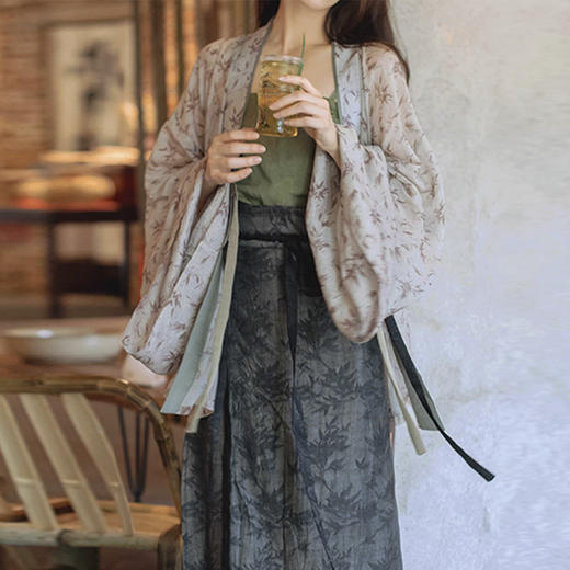 裁缝学苑AQ527新中式汉服纸样开衫上衣女装褶衣外衫样板打版裁剪 商品图4