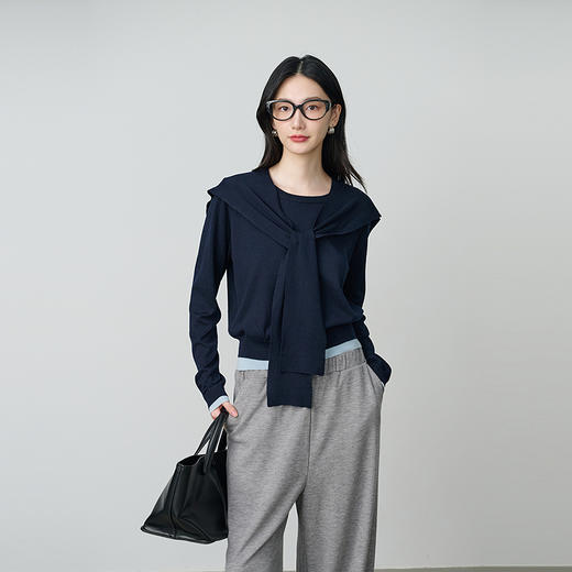 NEELLY纳俪商场同款秋季新款披肩软糯设计感针织衫女舒适百搭上衣N25084A05508 商品图3