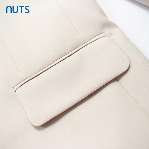 NUTS商场同款春秋季纯色简约通勤气质宽松显瘦西装外套女334041335 商品图3