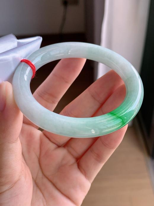 55圆条翡翠手镯 商品图2