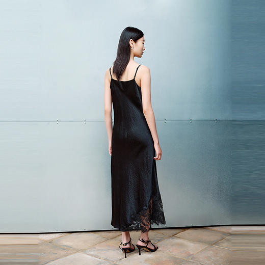 NEELLY纳俪商场同款秋新款时尚蕾丝设计感吊带裙女舒适休闲连衣裙N25081Y01077 商品图1