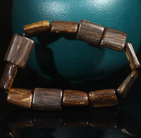 BC.CS5-8.13-2   老加里曼丹沉水(随行)，15.05g