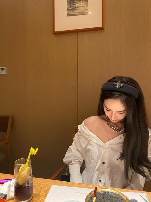 普拉达 徽标发箍 时尚圈的“王炸”单品 三色可选（COCO） 商品图2