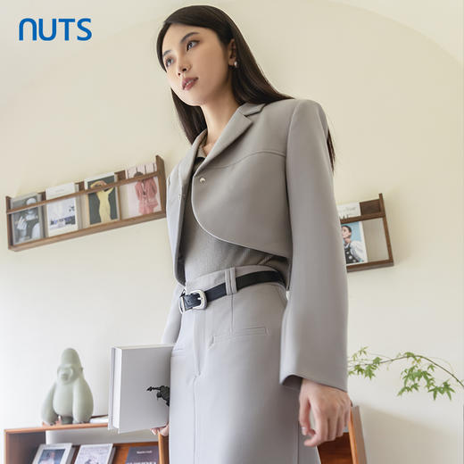 NUTS商场同款春秋季设计感时尚气质超短款百搭西装外套女4340401A1 商品图2