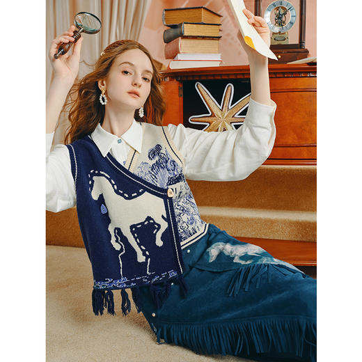 两三事梵高文艺旷野诗行2025秋季新款流苏下摆花色无袖针织开衫女 商品图2