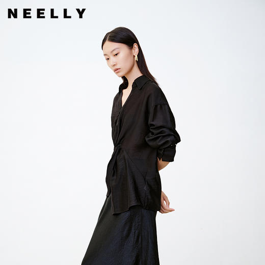 NEELLY纳俪商场同款秋季新款设计感扭结长袖衬衫女时尚休闲上衣N25081R01059 商品图0