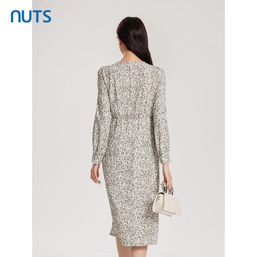 NUTS商场同款春秋款时尚气质百搭通勤V领长袖连衣裙女4341007A1 商品图4