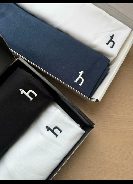 特价 一盒两件 哈狗 纯棉宽松圆领短袖T恤 TX581 商品图0