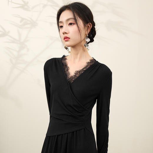 三彩【墨染星辰】2025冬季新款新中式蕾丝V领连衣裙设计感长裙C 商品图1