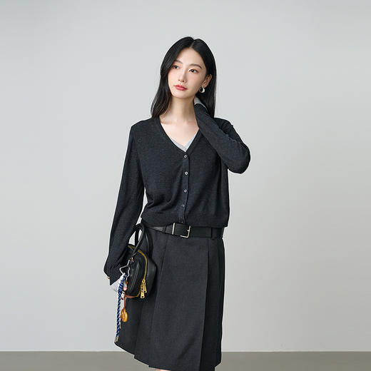 NEELLY纳俪商场同款秋季新款休闲假两件长袖针织衫女显瘦百搭上衣N25084A05512 商品图3