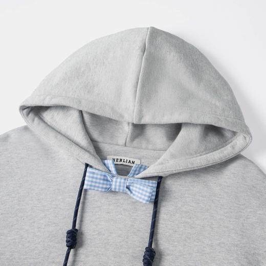 HERLIAN2025年秋季新品女士抽绳设计蝴蝶结拼接短版卫衣 商品图3