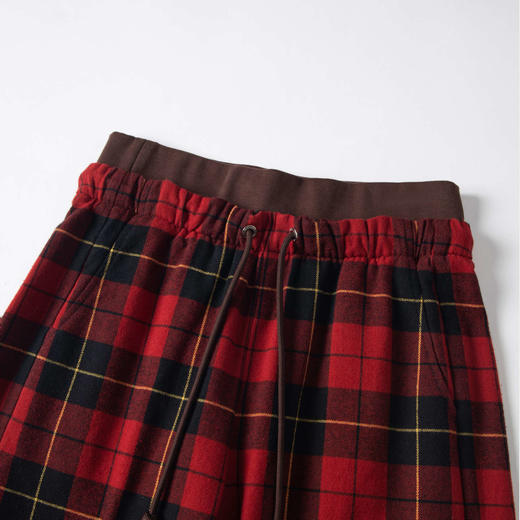 HERLIAN2025年秋季新品女士黑红格纹弯刀休闲长裤 商品图3