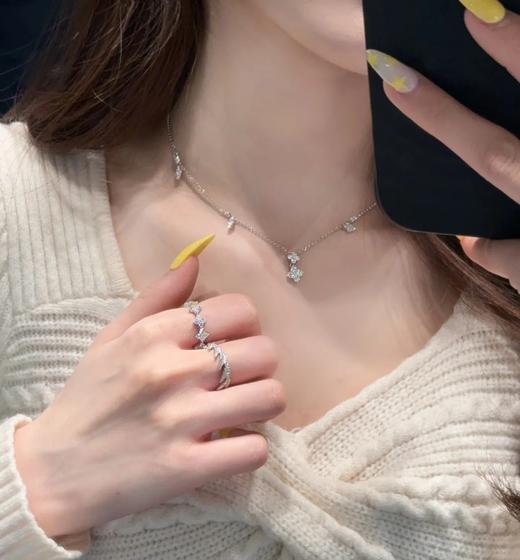 APM Monaco镶钻四叶草项链，我愿称之为“精致感的神”！ 商品图1