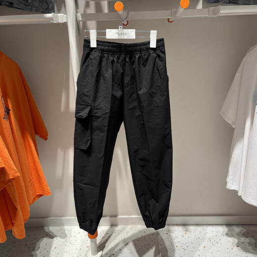 安踏儿童专柜25年秋男大童潮流系列梭织运动长裤 352538506L 商品图0