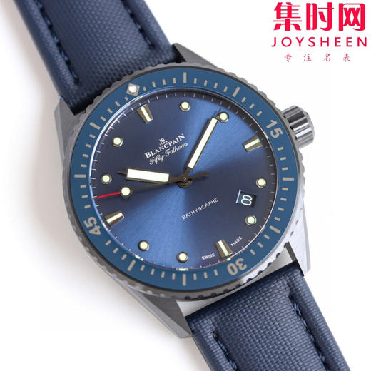 宝珀 五十寻系列 钢化陶瓷壳 男士腕表——高科技缎面灰色陶瓷光泽亮丽、高硬度、不变色、不沾污、不易磨损 商品图3