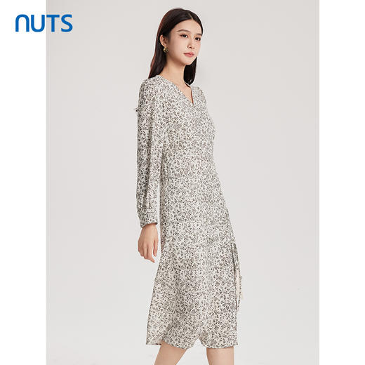 NUTS商场同款春秋款时尚气质百搭通勤V领长袖连衣裙女4341007A1 商品图2