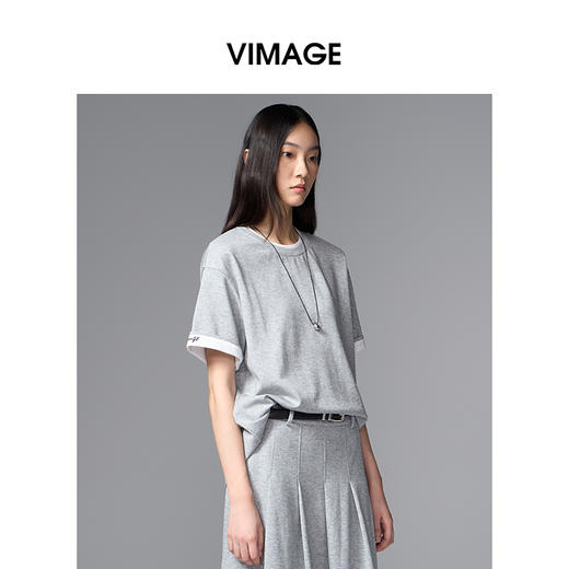 VIMAGE纬漫纪圆领撞色拼接设计休闲率性风T恤V2402102 商品图2